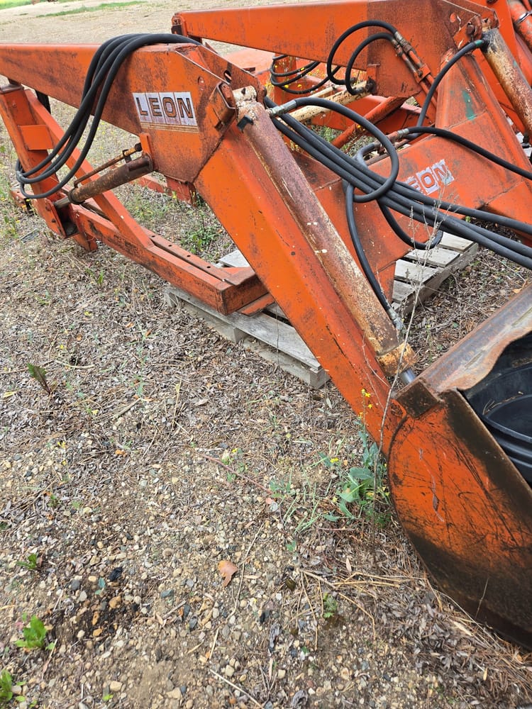 LEON 707 FRONT END LOADER